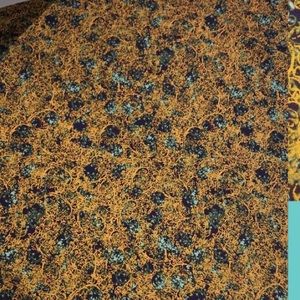 Medium LuLaRoe Azure skirt
